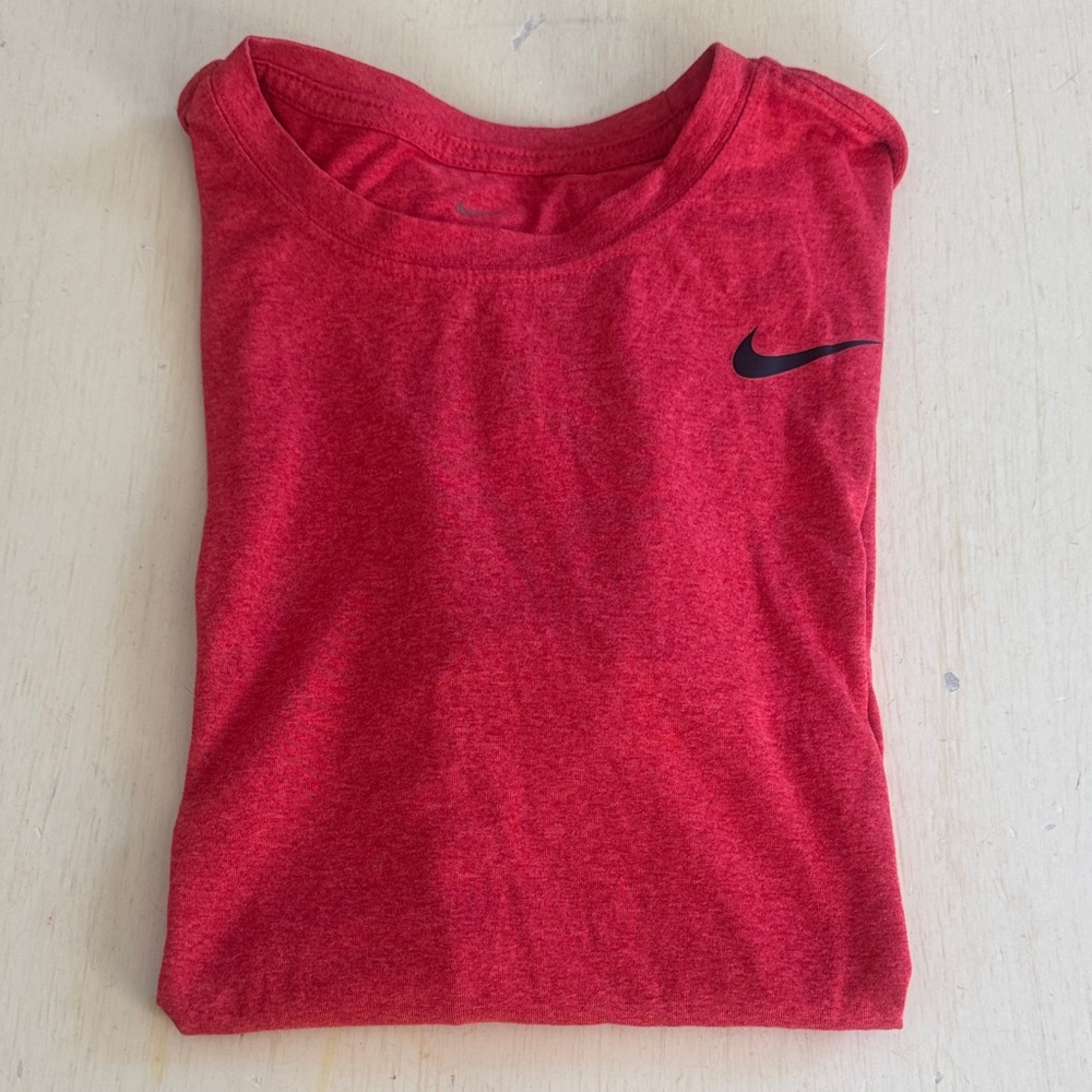 Nike Tee size S